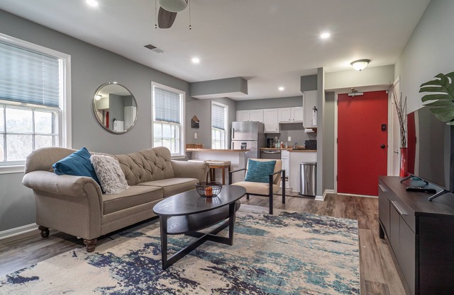 Cozy 1-Bedroom Condo in Hillcrest