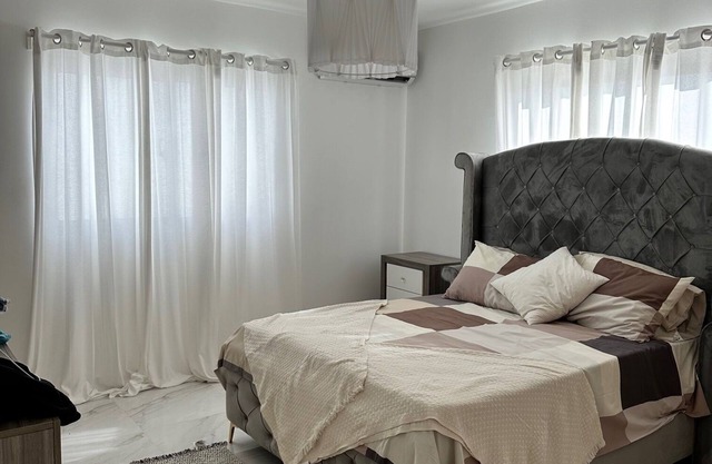 Cozy 3 bedroom Villa w/A/C & Pool in the heart of Punta Cana. 24hr Security