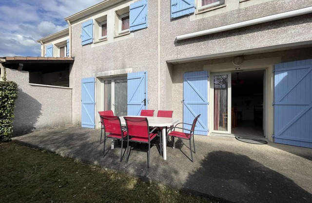 Cozy 3-Room Apartment, A/C, Pool, Pets Welcome, Free Parking, Near Pont d'Arc