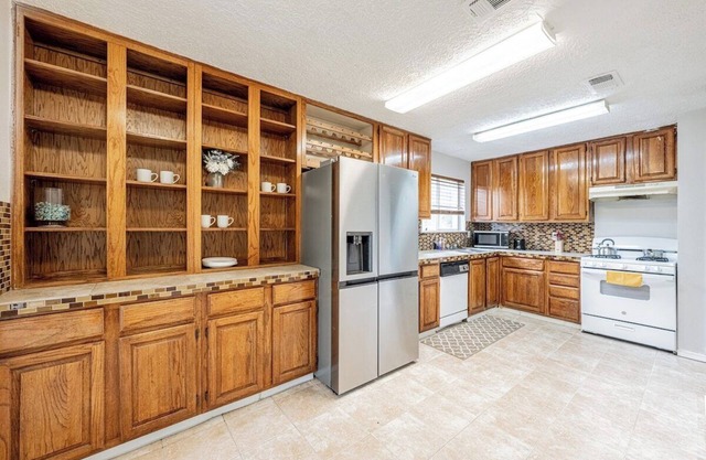 Cozy 3BR Home near Airport