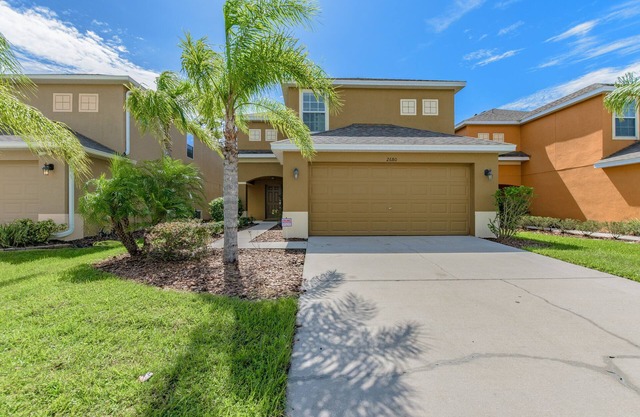 Cozy 4 bed house Free Wifi South facing pool