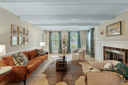 Cozy 4bd Home - NC State & Airport nearby