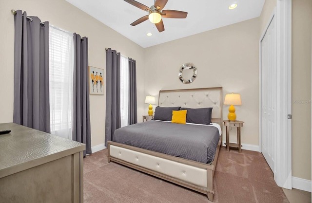 Cozy 5BR Townhome Private Pool & BBQ Near Disney