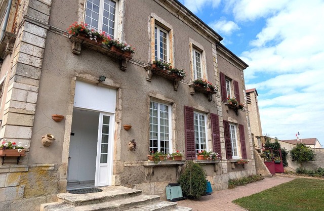 Cozy accommodation for 4 with garden and terrace near Nancy