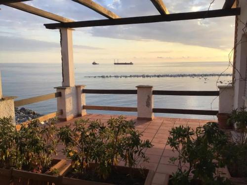 Cozy Apartment in Cittadella del Capo with Sea View