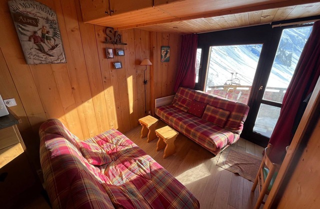 Cozy Apartment in Avoriaz Village Center – Sleeps 4, Fully Equipped with Balcony