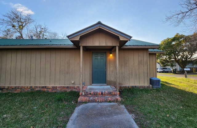 Cozy apartment with WiFi and AC in Valdosta, near the mall,Walmart and I75
