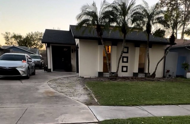 Cozy, beautiful studio apartment perfect for weekend getaways for couples.