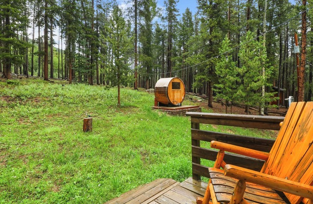 Cozy Cabin on 1 acre - Outdoor Barrel Sauna & Starlink!