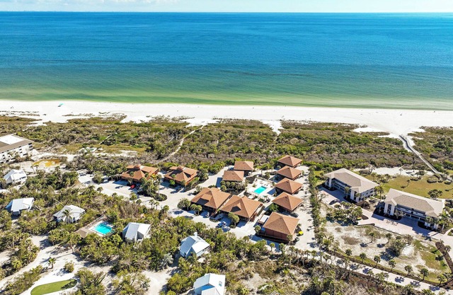 Cozy Coastal Haven - Your Relaxing Sanibel Getaway - Private Beach - Pet Friendly - Signal Inn 07
