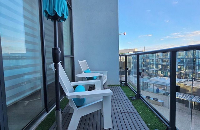 Cozy condo at Friday Harbour in Innisfil. Close to the beach!