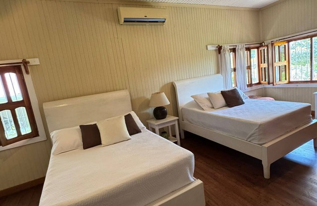 Cozy country house 15 minutes from IRTRA. Ideal for sharing with family