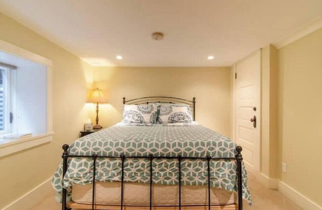 Cozy Craftsman in Queen Anne, Close to Everything!