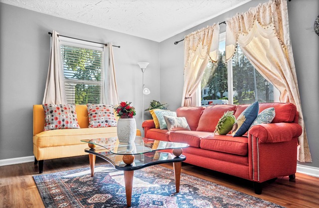 Cozy Family-friendly Home, Near UNO-Baxter Arena, UNMC, Creighton, CHI, CWS