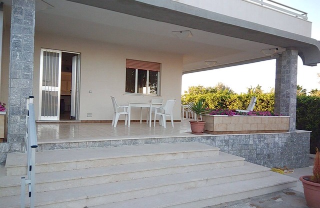 Cozy family villa 120 meters from the sea
