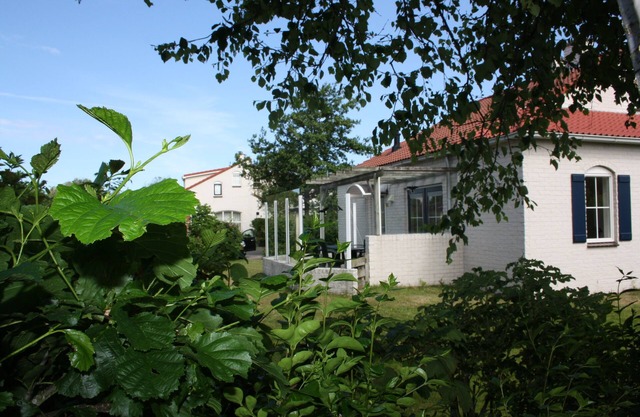 Cozy FH for 6 people, quiet location, swimming pool, pets on request