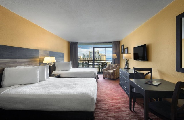 Cozy Guest Room w/View of Ocean + Official On-Site Rental Privileges