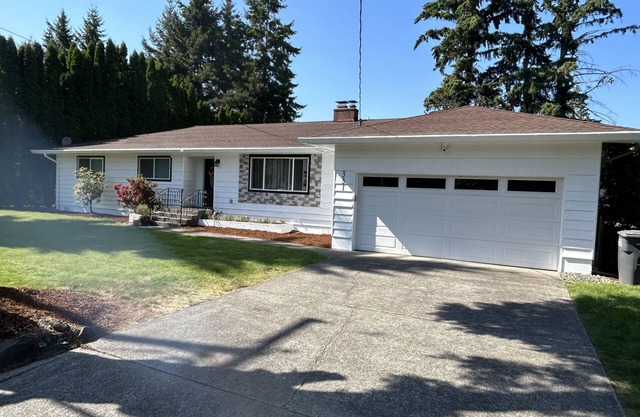 Cozy Home 4BR 2.5Bath- Walking Distance to State Fair