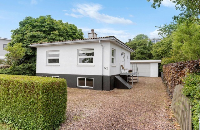 Cozy home in Allinge with WiFi