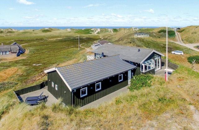 Cozy home in Ringkøbing with sauna