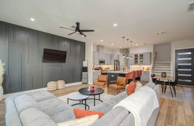 Cozy Houston Home Near DT, Med Center, Restaurants, Sporting Venues