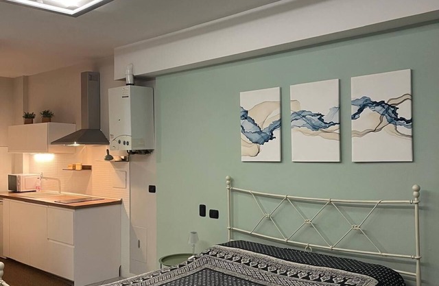 Cozy and quiet studio apartment in the historic center - A few steps from Bologna