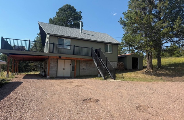 Cozy Lakeview Cabin – Perfect for Ski Trips & Montana Getaways