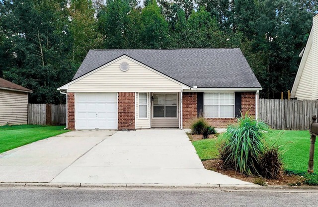 Cozy Living close to everything Savannah, Pooler