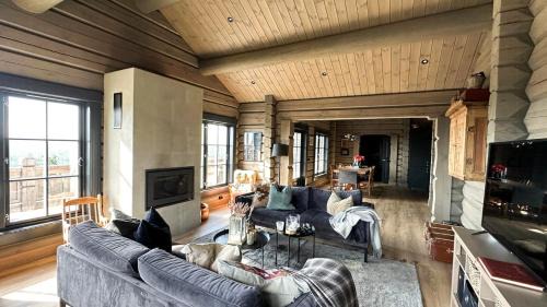 Cozy Log Cabin With A View Over Hedmarken