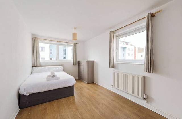 Cozy London Stratford Apartment with Gym
