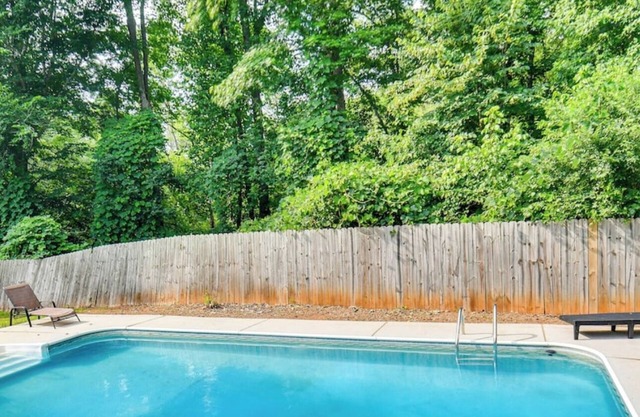 Cozy Monroe Villa Getaway-Poolside Fun & Pet-Friendly!