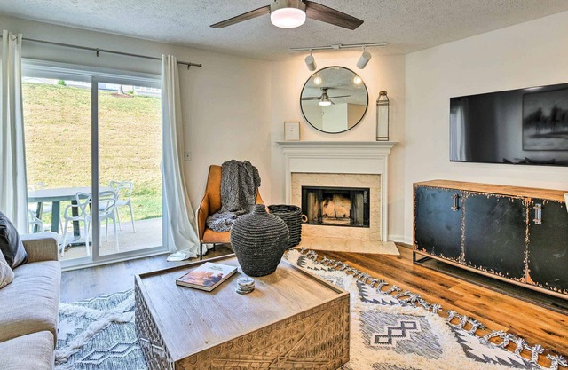 Cozy Nashville Escape w/ Patio: 11 Mi to Dtwn