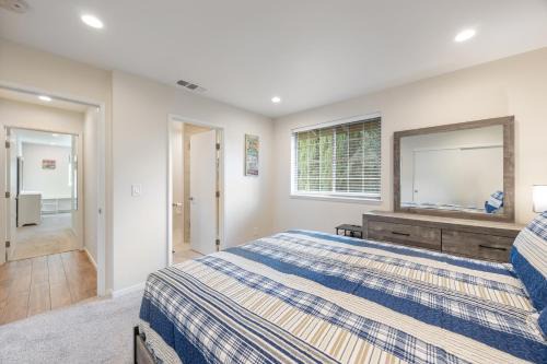 Cozy Nest Across the street from UC Davis Sacramento