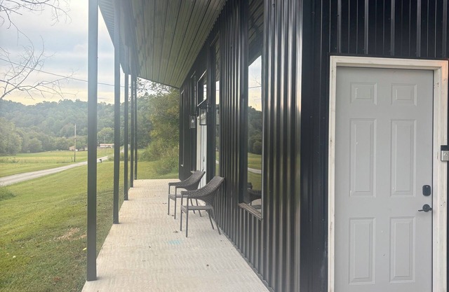 Cozy new build, 2-bedroom house in Celina