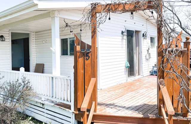 Cozy quiet Winterized Cottage 3min walk to a beautiful beach & 5min from Shediac