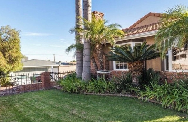 Cozy Residential San Pedro Home with Beach Vibes