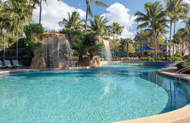 Cozy resort in tranquil Bonita Springs with AC, WiFi, fitness room