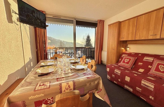 Cozy studio at the foot of the slopes with pool and parking - 4 pers