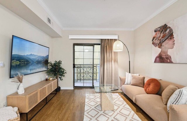 Cozy Santa Monica Getaway – Just 2 Minutes from the Promenade