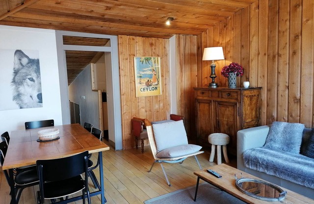 Cozy Slope-Side Apartment with Terrace, Pra Loup 1600 - 2 Bedrooms, Sleeps 6