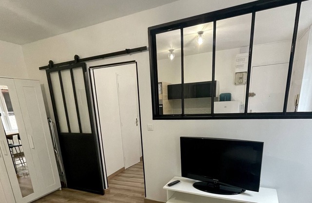 Cozy studio downtown