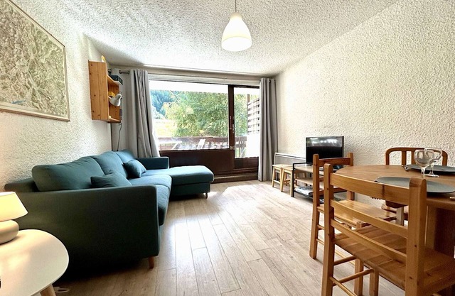 Cozy Studio near Ski Lift, Shops & Pool - Sleeps 4