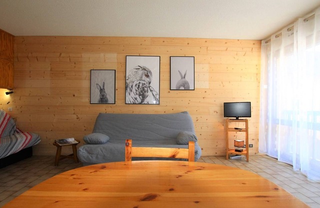 Cozy studio in the heart of Briançon with parking