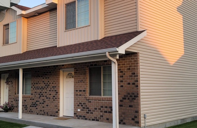 Cozy townhouse in Ammon