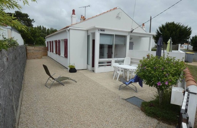 Cozy Vacation Home Near Forest - 4 Guests, Veranda, Terrace, Pet-Friendly (on Request)