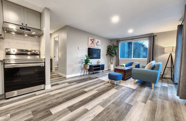 Cozy with luxury comfort and style 1bed/1bath apartment unit with EV charger.