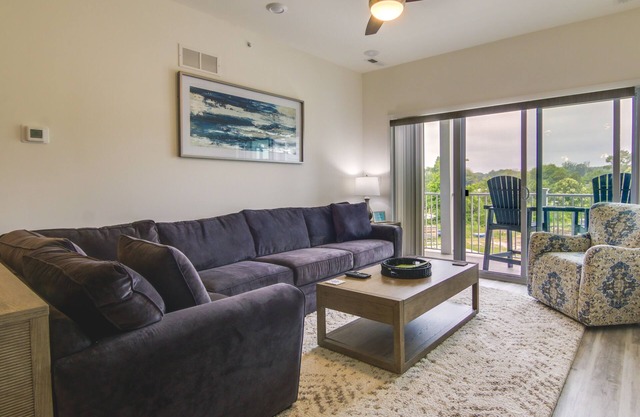Creek Access & Balcony: Lewes Home Near Beaches