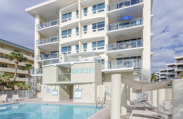 Crescent Siesta Key Unit 406. Thanksgiving and Christmas specials!