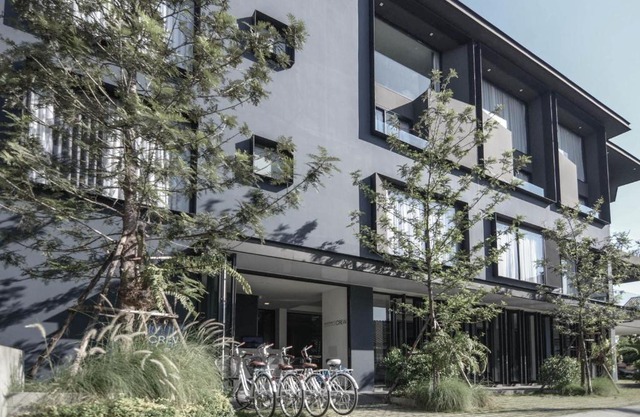 CREW Hotel