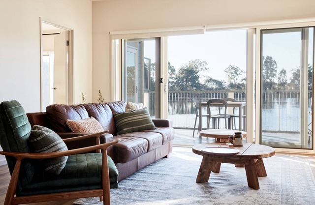 Crittenden Lakeside Villas